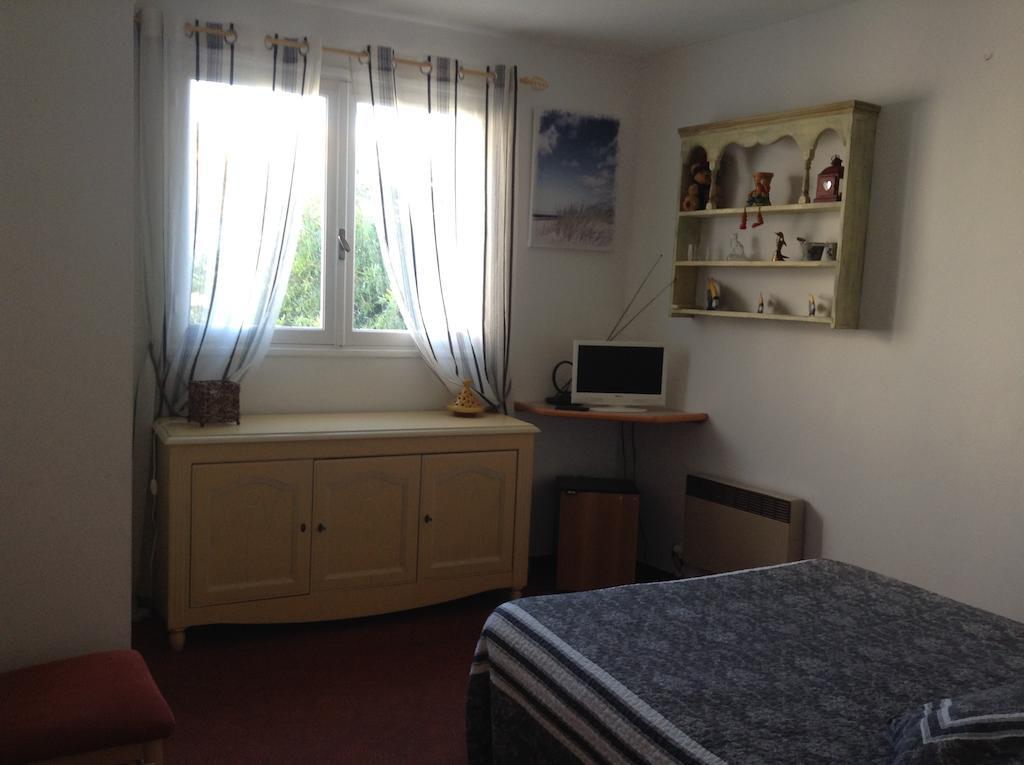 Hotel La Caravelle Fréjus Habitación foto